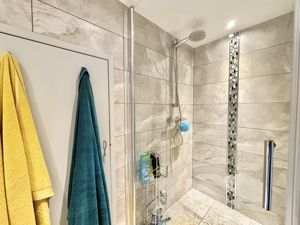 Annex Shower Room- click for photo gallery